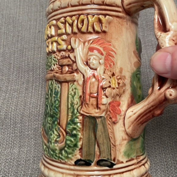 Vintage GREAT SMOKY MOUNTAINS Beer Stein with Bear & Native American - Picture 13 of 14